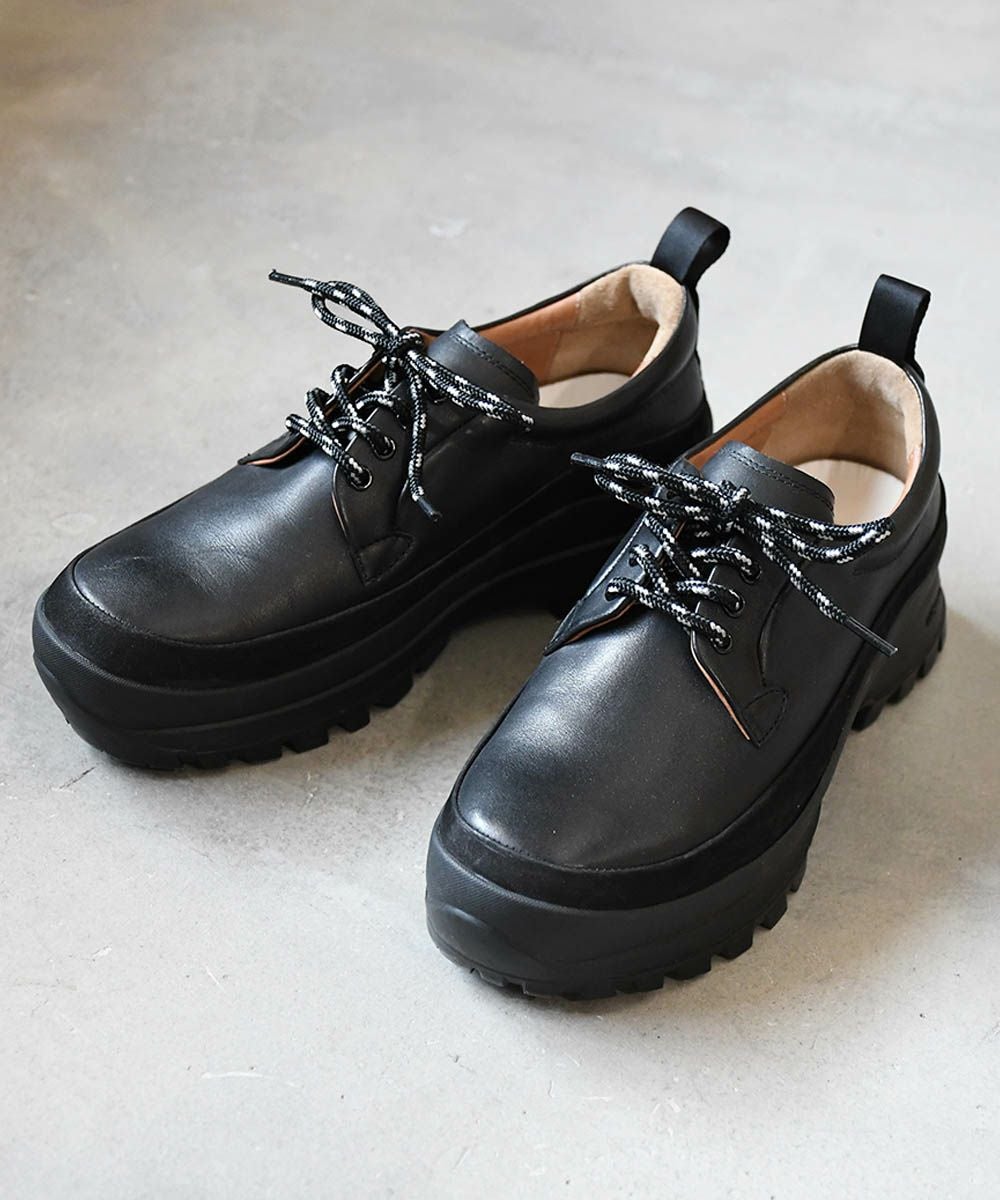 EARLE スニーカー 靴 ビブラムソール