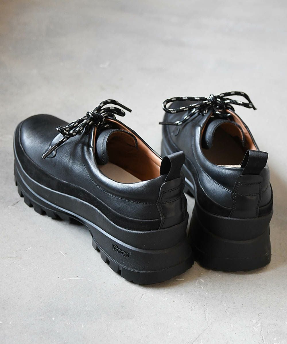 EARLE スニーカー 靴 ビブラムソール