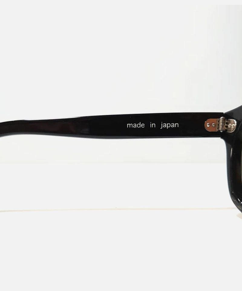 EFFECTOR エフェクター 黒縁眼鏡 芸能人 有名人 着用 メガネ ブランド REFRAIN リフレイン