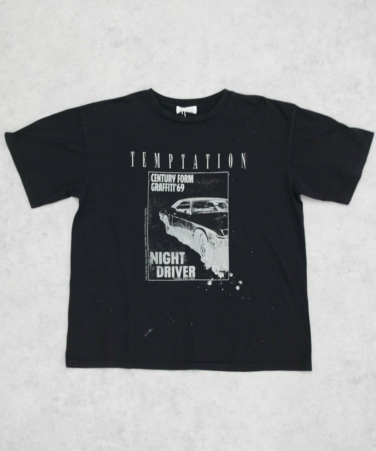 minami Anderson ミナミアンダーソン グラフィックTシャツ