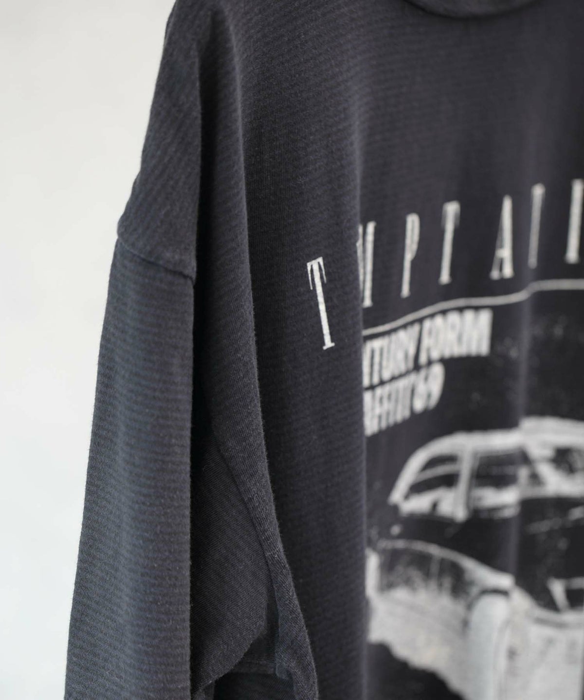 minami Anderson ミナミアンダーソン グラフィックTシャツ