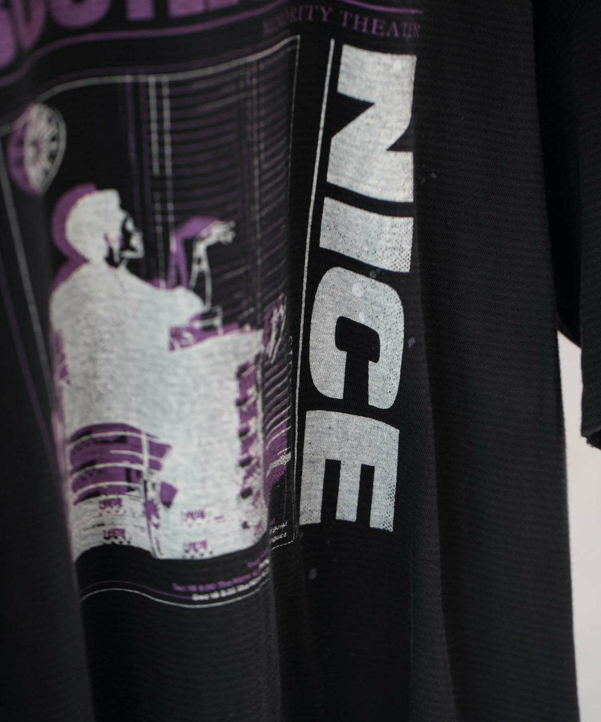 minami Anderson ミナミアンダーソン グラフィックTシャツ