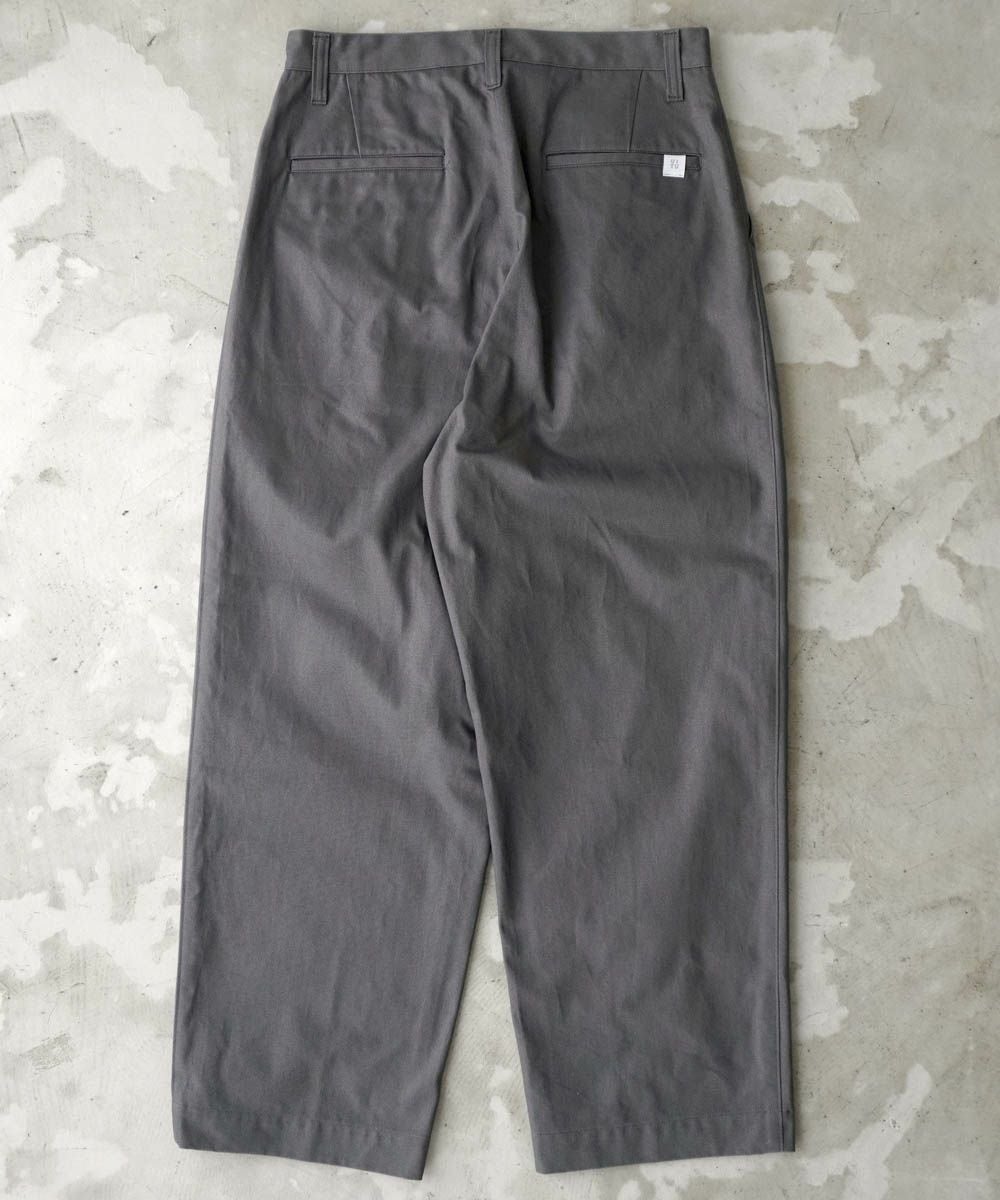 UITU TUCK TROUSERS UUP-004 チノパンツ