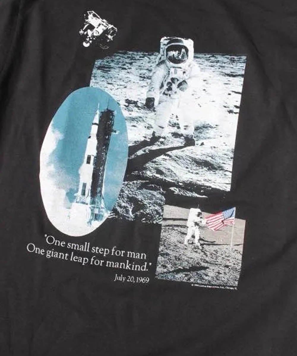 COTTON EXPRESSIONS One Small Step Tシャツ