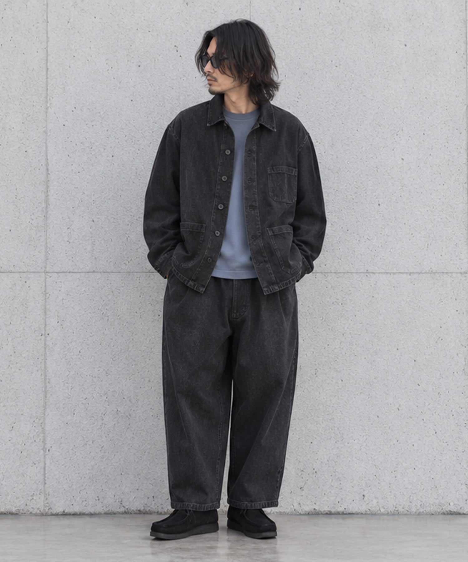 VOIRY ブラックデニム 着用